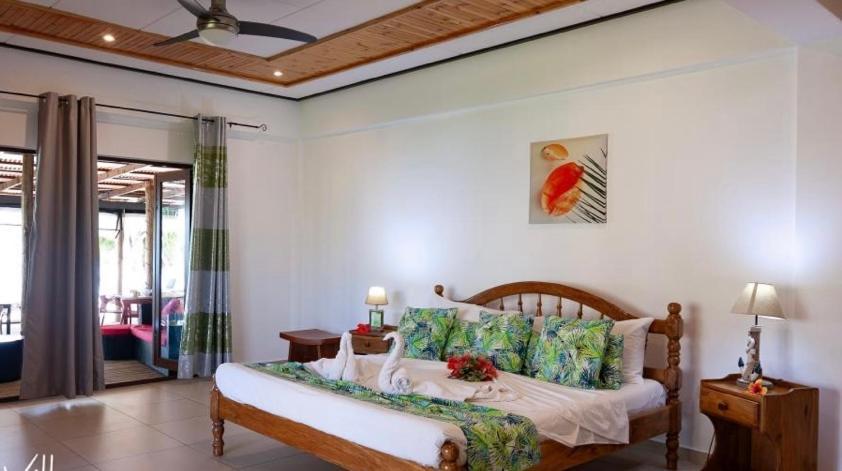 Hyde-Tide Guesthouse Ла-Диг Экстерьер фото