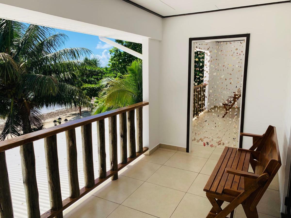 Hyde-Tide Guesthouse Ла-Диг Экстерьер фото